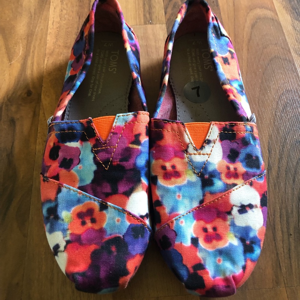 Floral Toms
